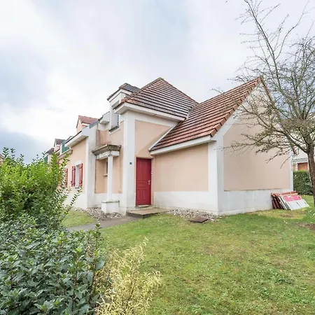 Next To Disneyland And Paris Bmyguest Bed & Breakfast Magny-le-Hongre